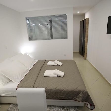 365 Rooms Zadar Exterior photo